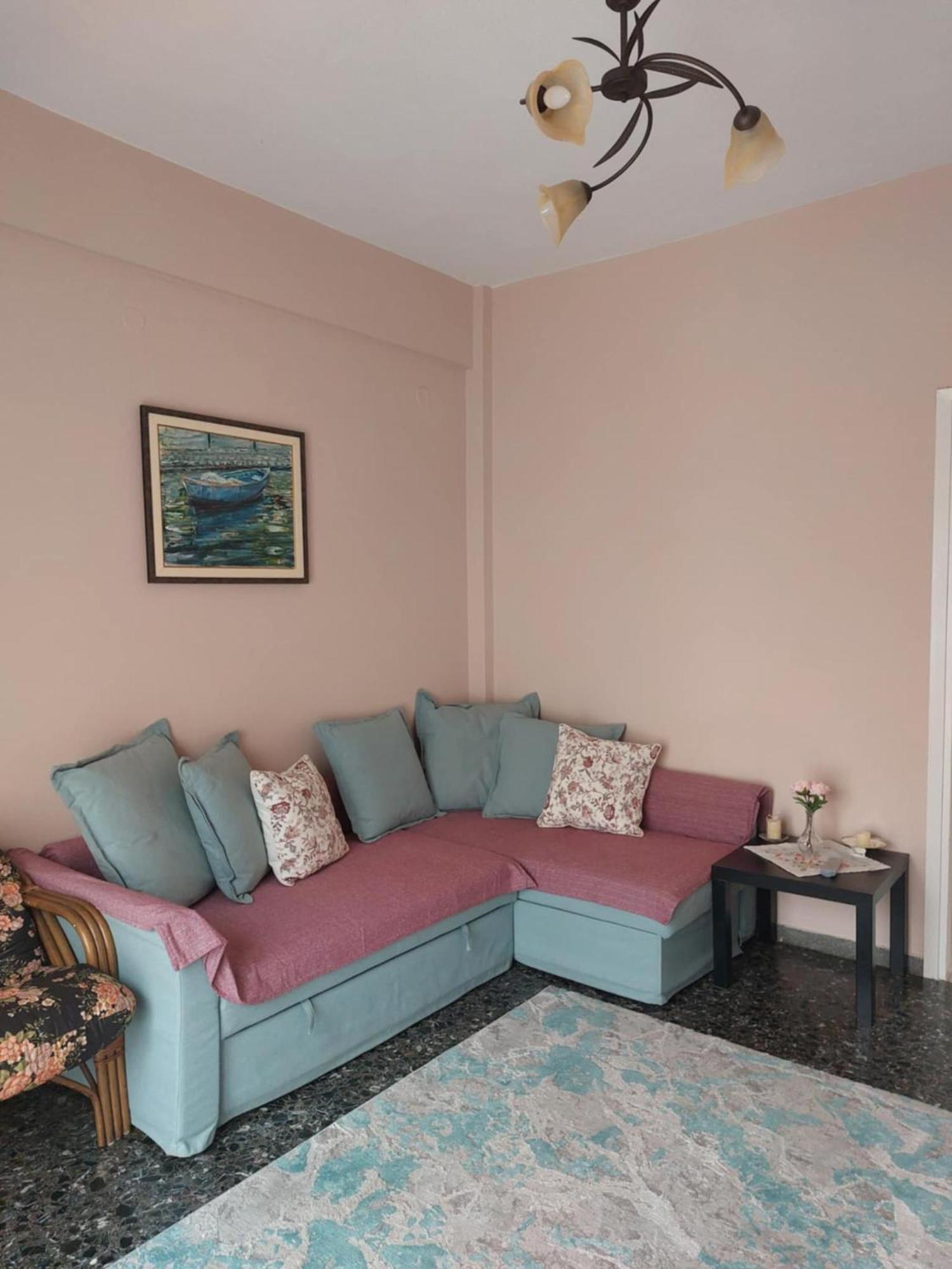 Crystal Home Near Airport 阿特米达 外观 照片